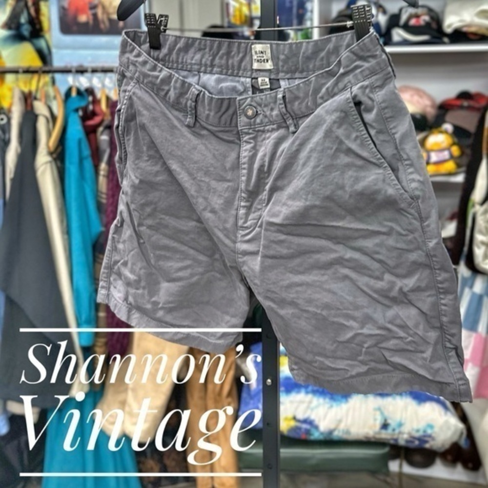 Flint and Tinder sz 32 flat front shorts A41
